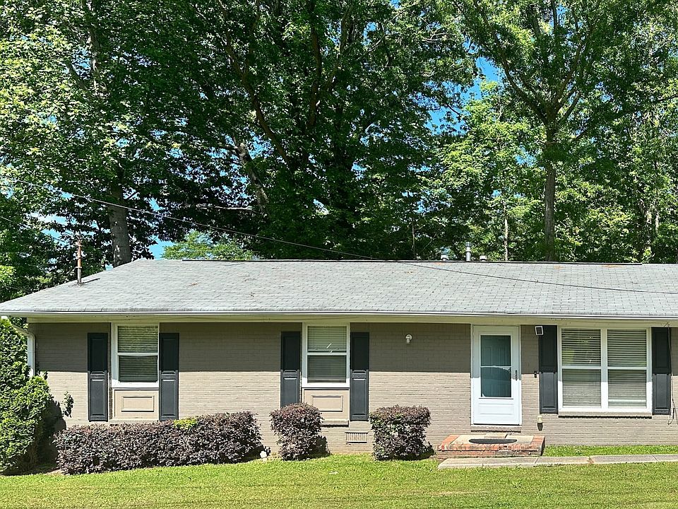 1st image of 17 Westgate Park Dr