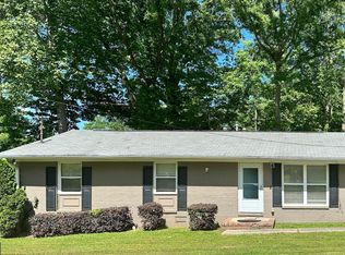 17 Westgate Park Dr, Newnan, GA 30263