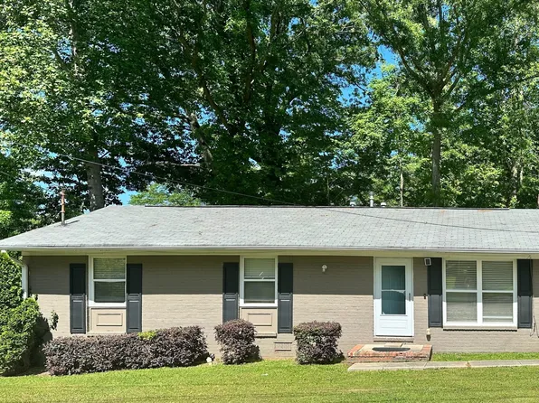 17 Westgate Park Dr, Newnan, GA 30263