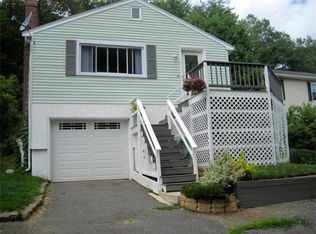 38 Menlo Ter, Lynn, MA 01905