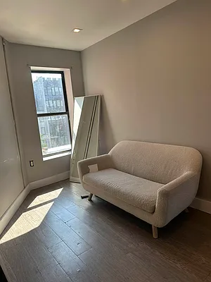 Rented by Premier One Realty LLC | media 5