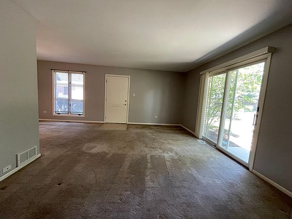 4th image of 467 Sunnybrook Ln