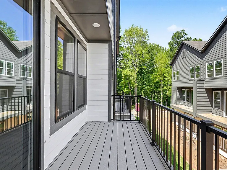 7920 Sansom Cir — Photo 12