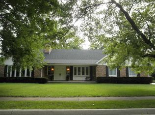 607 Lavinia Ln, Joliet, IL