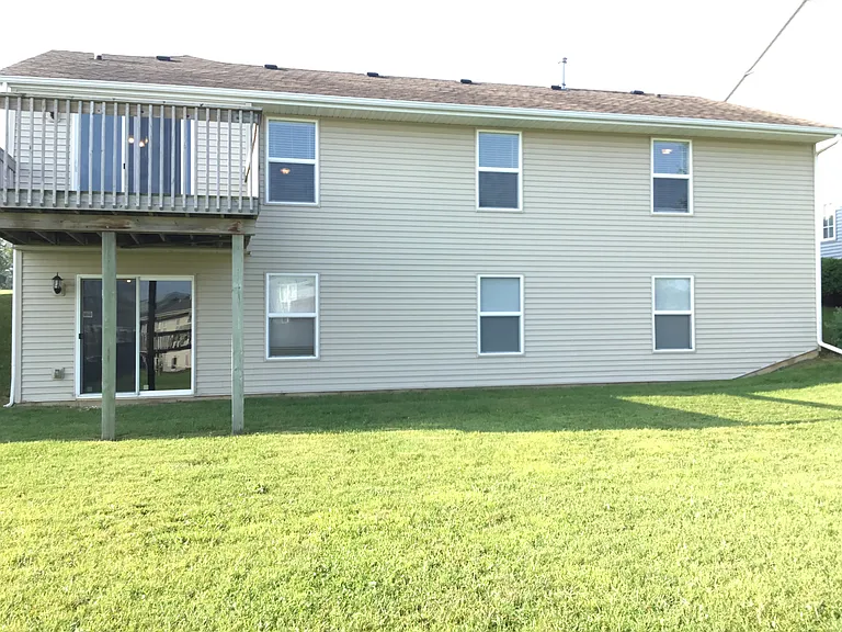 6328 Sunnybrook Ln — Photo 18