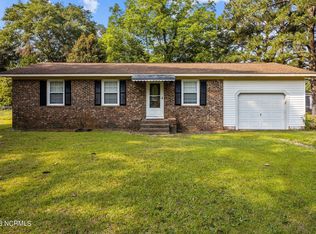 110 Chips Rd, Vanceboro, NC 28586