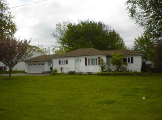 6440 Ridge Rd, Lockport, NY 14094