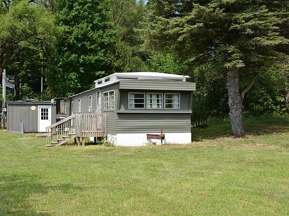 3rd image of 4745 N Long Lake Rd
