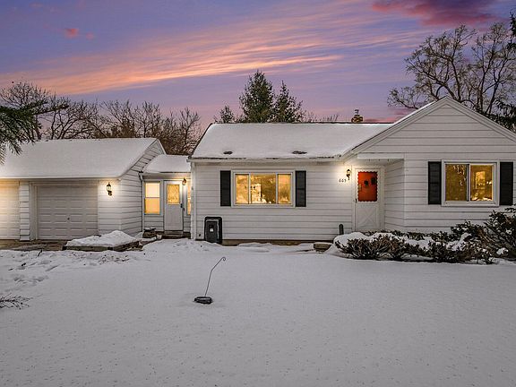 4th image of 665 Four Mile Rd NW