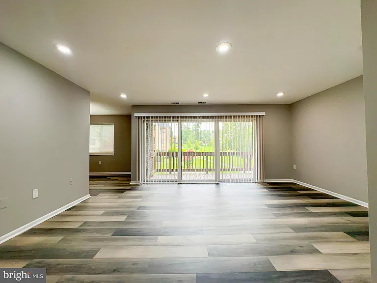5537 Green Mountain Cir #4 — Photo 8