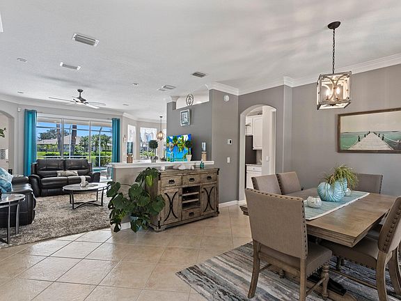 5th image of 170 55th Avenue SW