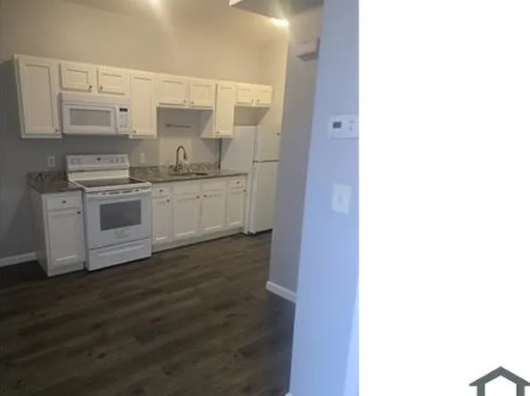 2428 N Calvert St APT 2, Baltimore, MD 21218