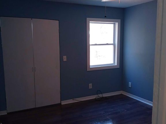 3rd image of 3388 Columbia Trce