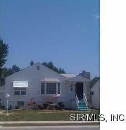 2nd image of 836 N 74th St