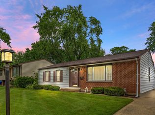 47 Willow Trl, Wheeling, IL 60090