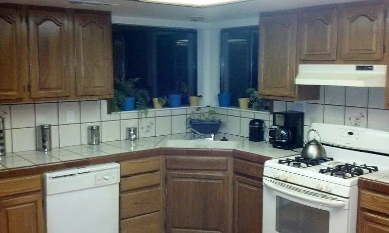 2558 Wyndham Ln #3 — Photo 2