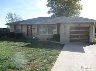 920 Russell Ave, Salina, KS 67401