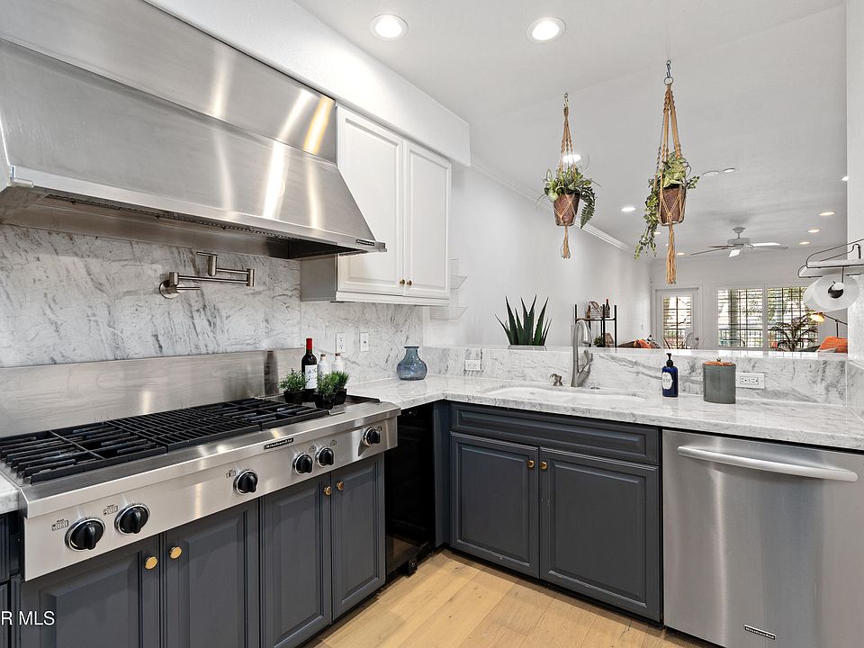 1st image of 4805 Bellflower Ave Unit 108