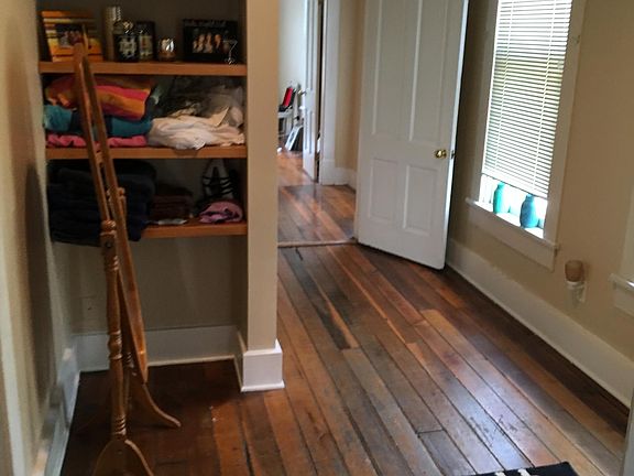 4th image of 314 N College Ave