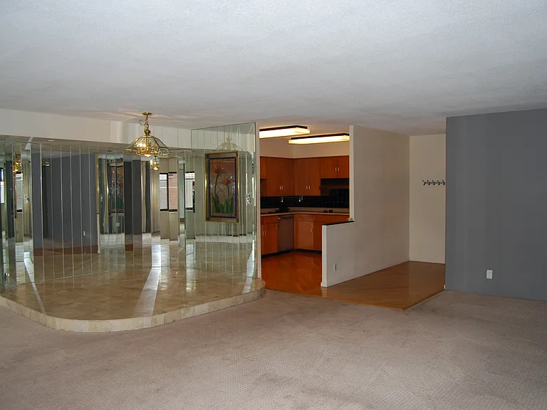 1551 Larimer St #402 — Photo 5