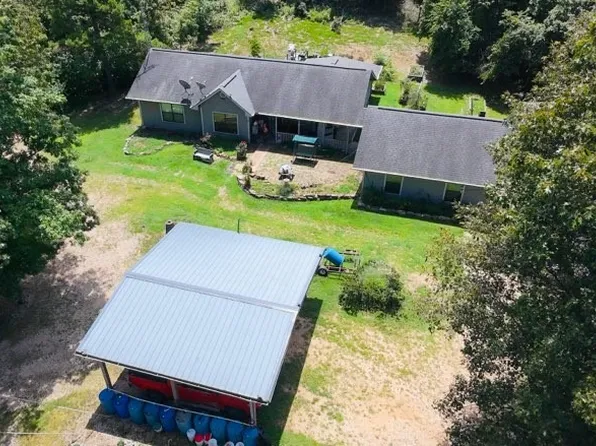 4585 County Road 560, Berryville, AR 72616