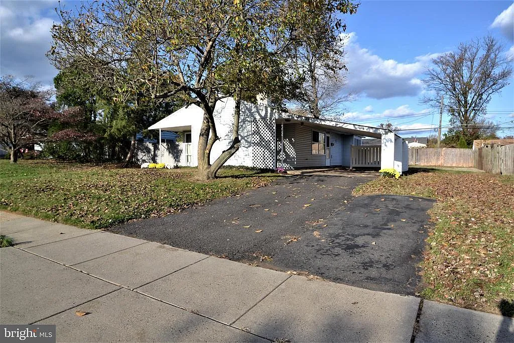 48 Mimosa Ln photo 1