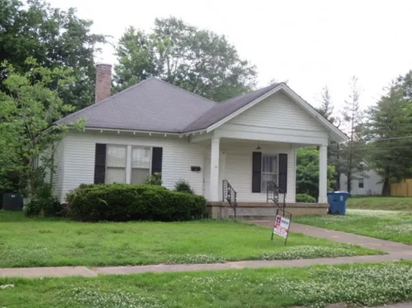 619 S Church St, Trenton, TN 38382