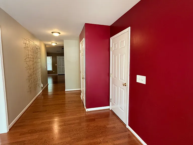 4566 Woodway Dr — Photo 4