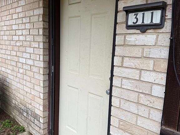 2nd image of 311 S Ash St