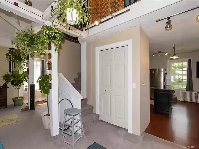 206 Main St #2 — Photo 4