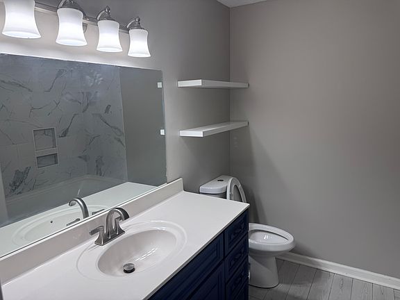 3rd image of 1730 Locerbie Dr