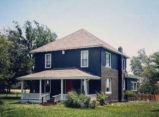 604 E 475th Rd, Lawrence, KS 66047