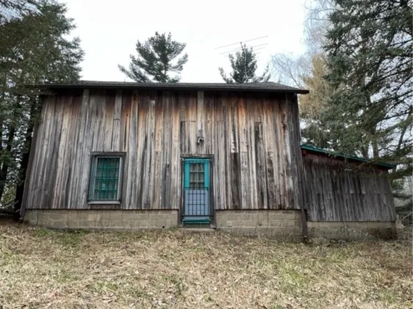 7995 E State Road 2, New Carlisle, IN 46552