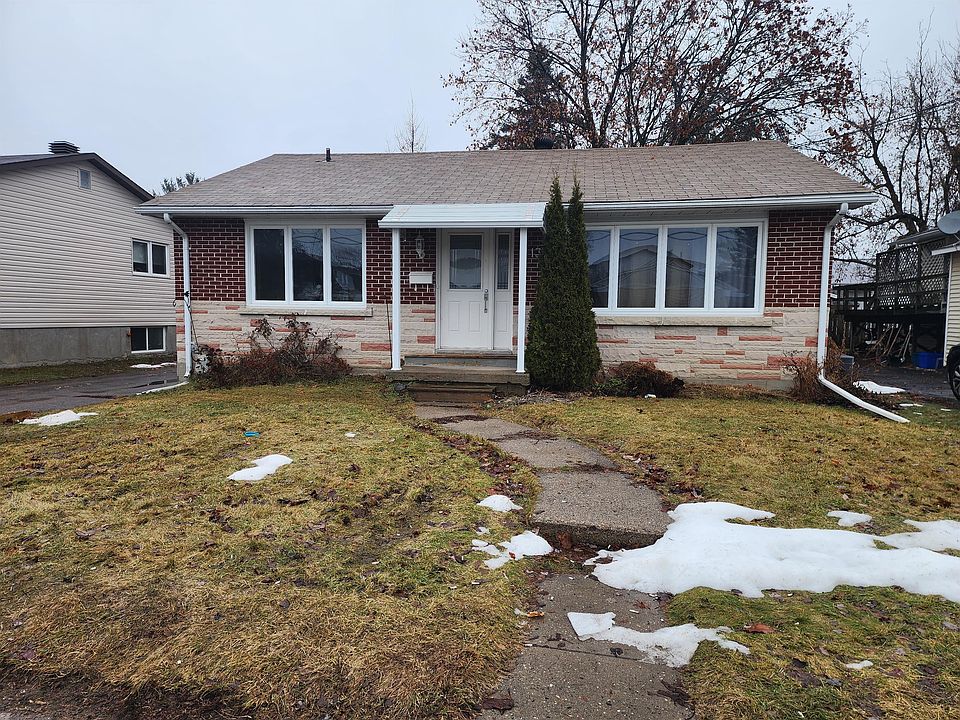 1st image of 137 Edey St #1