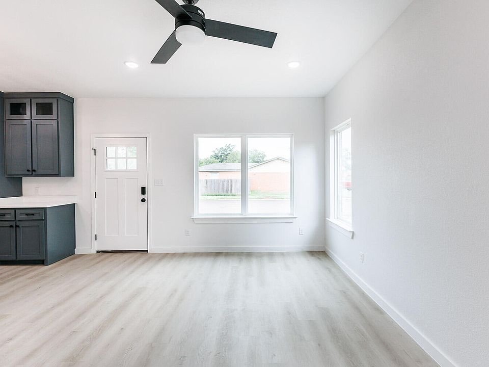 1st image of 1704 Elkhart Ave #1704A
