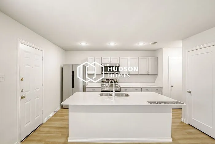 120 Doma Ave — Photo 3