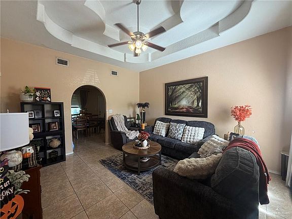 5th image of 495 Alto Vista Dr