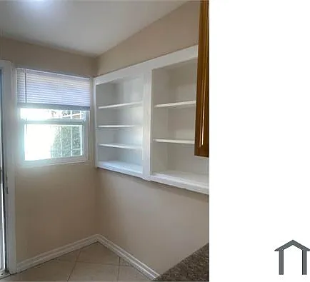 1729 W 56th St — Photo 10