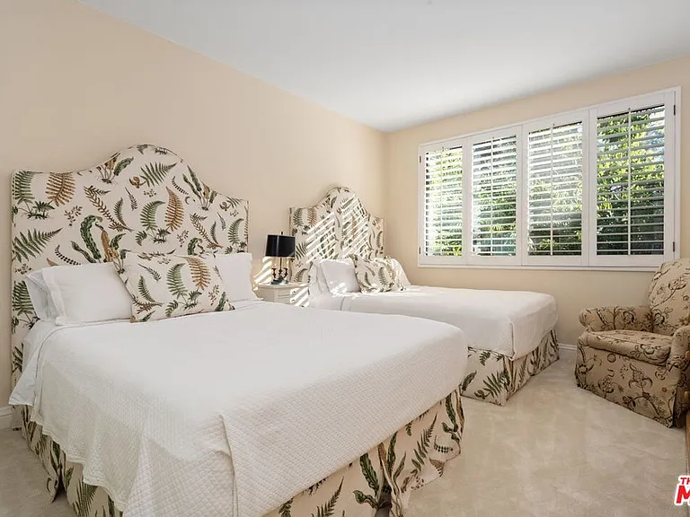 2132 Century Park Ln #103 — Photo 8