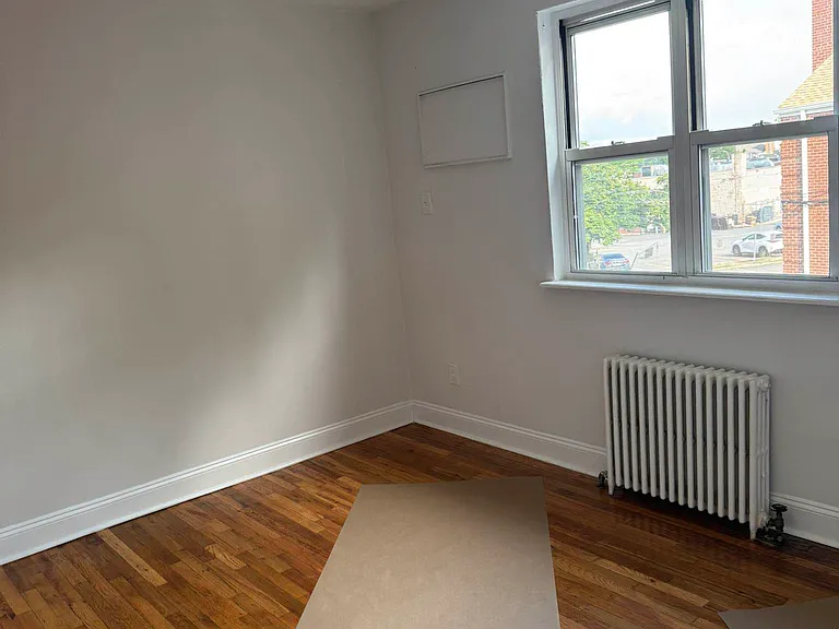 67-23 223rd Pl #B — Photo 2