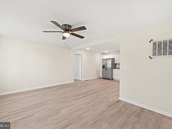 5th image of 800 East Rd