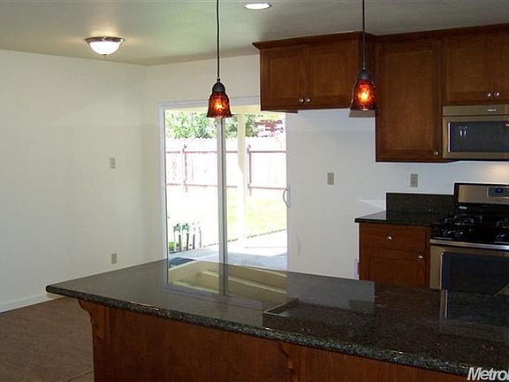 3rd image of 8016 Alma Mesa Way