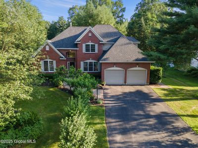 18 Beresford Road, Ballston Lake, NY, 12019