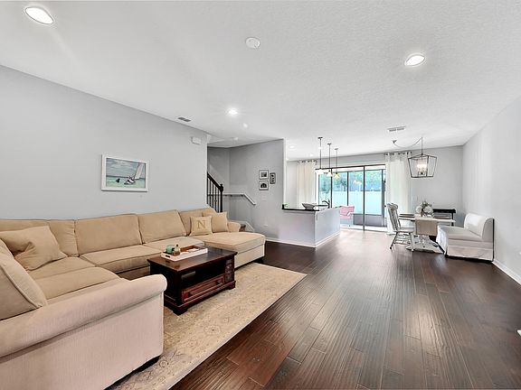 4th image of 7022 Beauhaven Ct