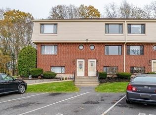 82 Sterling Ln, Haverhill, MA 01835