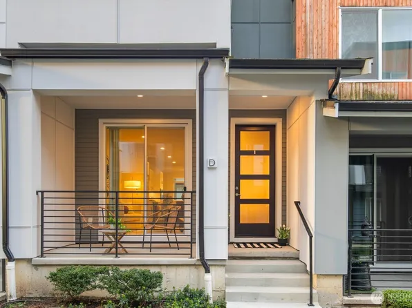 14517 1st Avenue NE #D, Shoreline, WA 98155