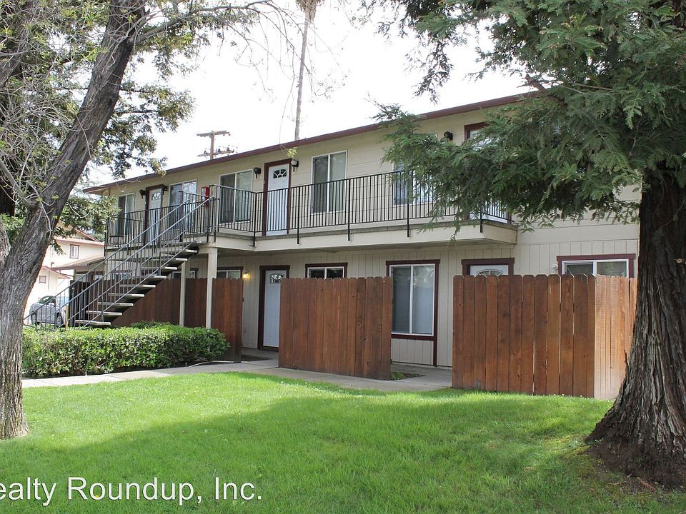 1st image of 402 Dave Brubeck Way APT 1