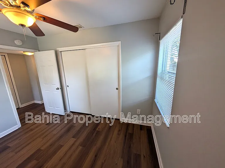 1510 E Shadowlawn Ave — Photo 16