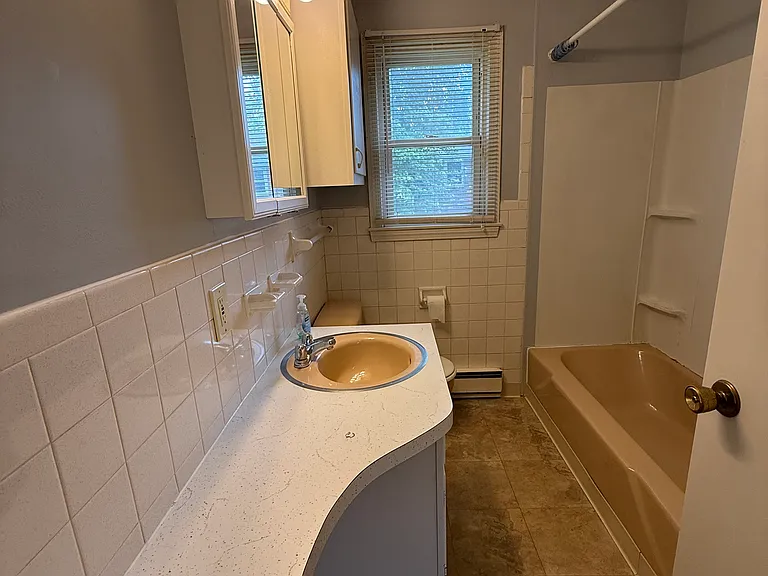 465 Corey St #A — Photo 10