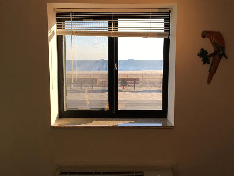 750 W Broadway #2R — Photo 11